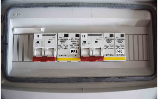 MSW Dispositif De Protection Contre Les Surtensions Pour Systèmes Photovoltaïques De Type 2, 2 Entrées/sorties 1000 V IP65 Protection Contre La Foudre