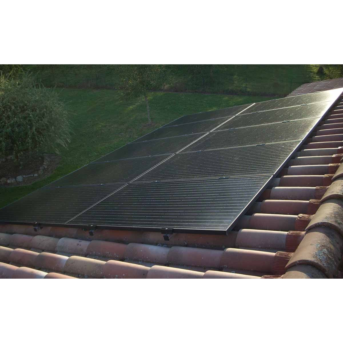 Exemple d'installation d'autoconsommation solaire sur toiture tuile