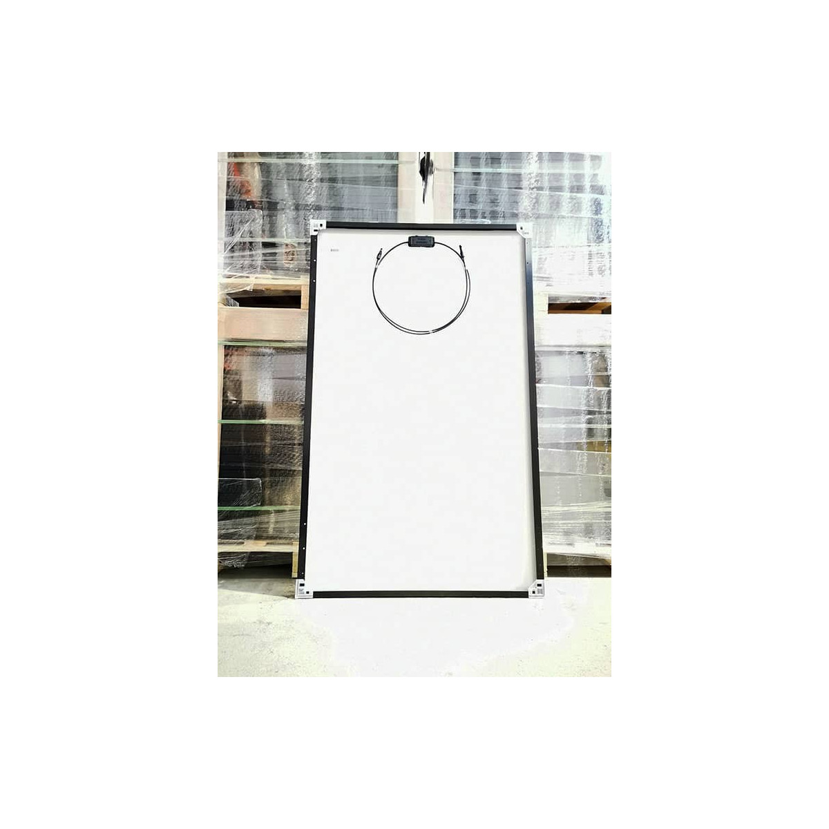 Panneau solaire SunPower 375Wc derrière
