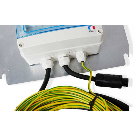 Coffret de protection AC Plug'n'play totalement précâblé - prêt à l'emploi Coffret de protection AC Plug'n'play totalement précâblé - prêt à l'emploi