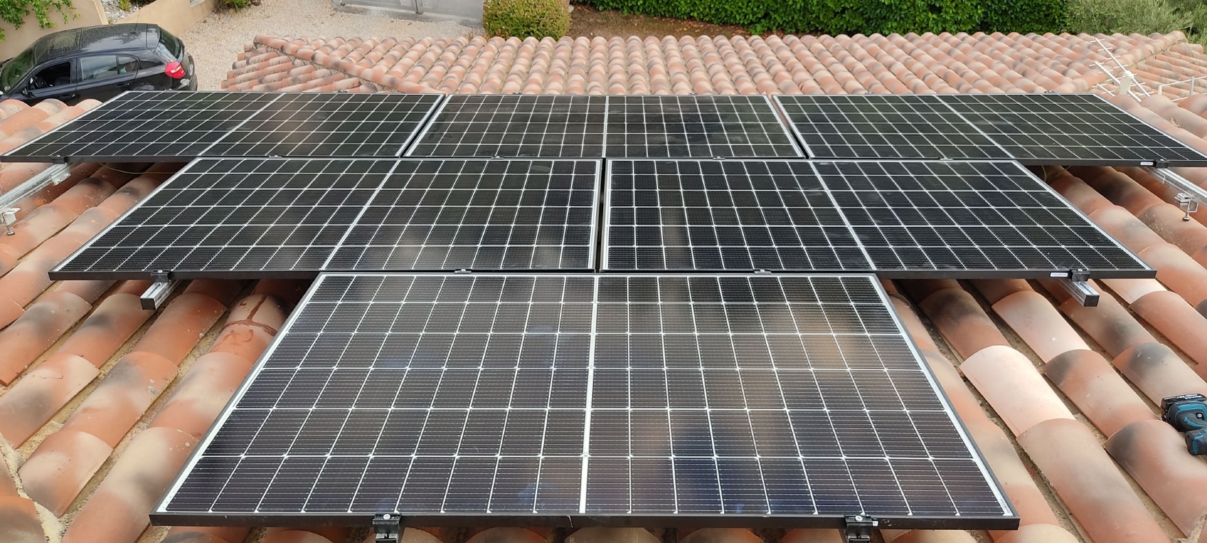 <span class="popup-mms-14">Installations de panneaux solaires sur toiture inclinée - 4920W</span>
