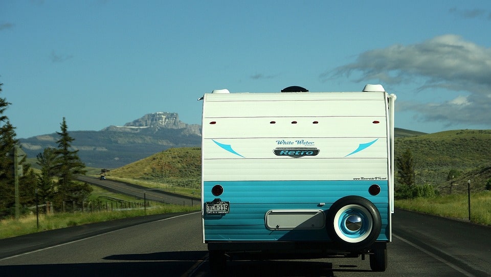 Camping car panneaux solaires installation