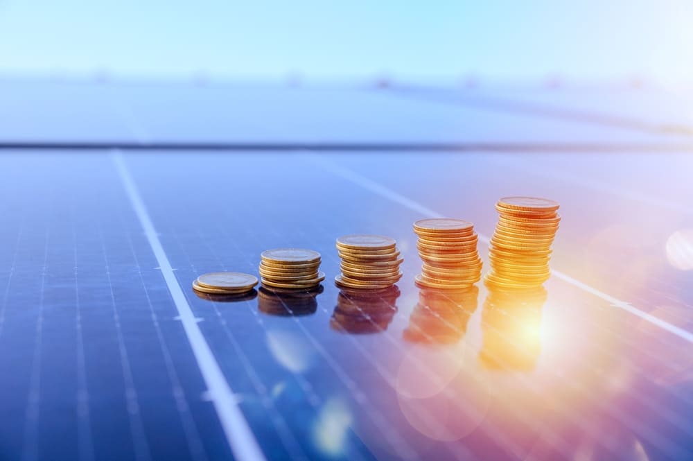 économie d'argent grâce à l'utilisation de panneau solaire