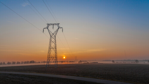 Autonome réseau électrique pylône