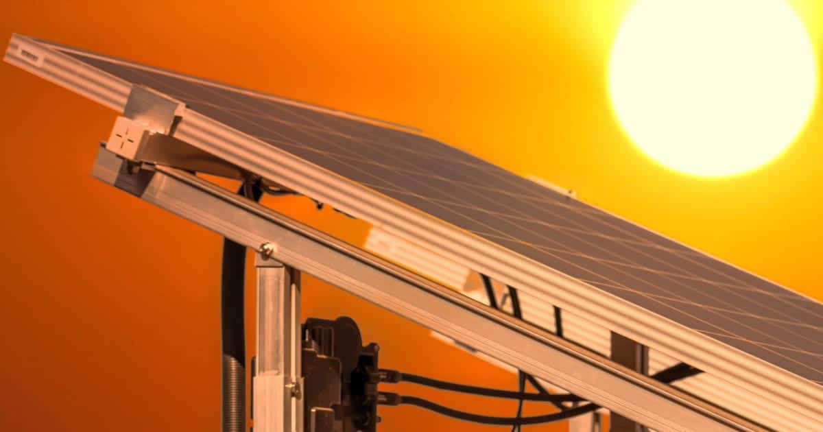 panneaux solaires en plein canicule