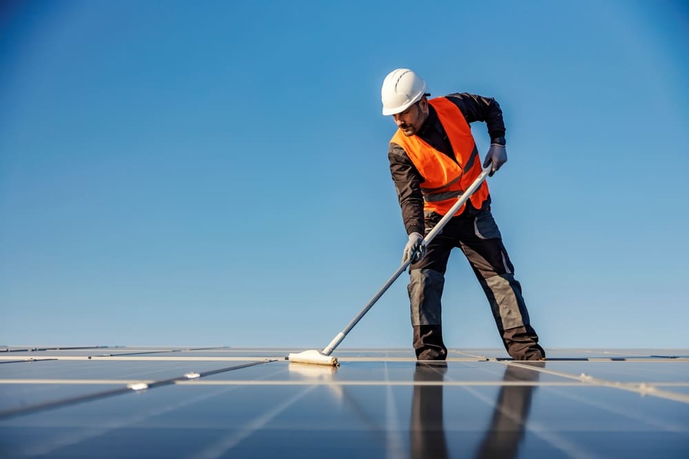 Nettoyage de panneaux solaires