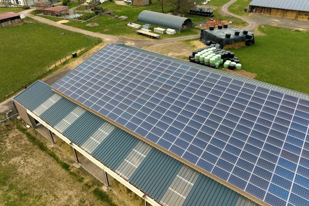 production-500m2-panneaux-solaires Production d'une installation de 500m2 de panneaux solaires