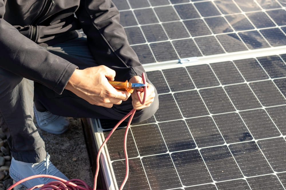 Câblage de panneaux solaires