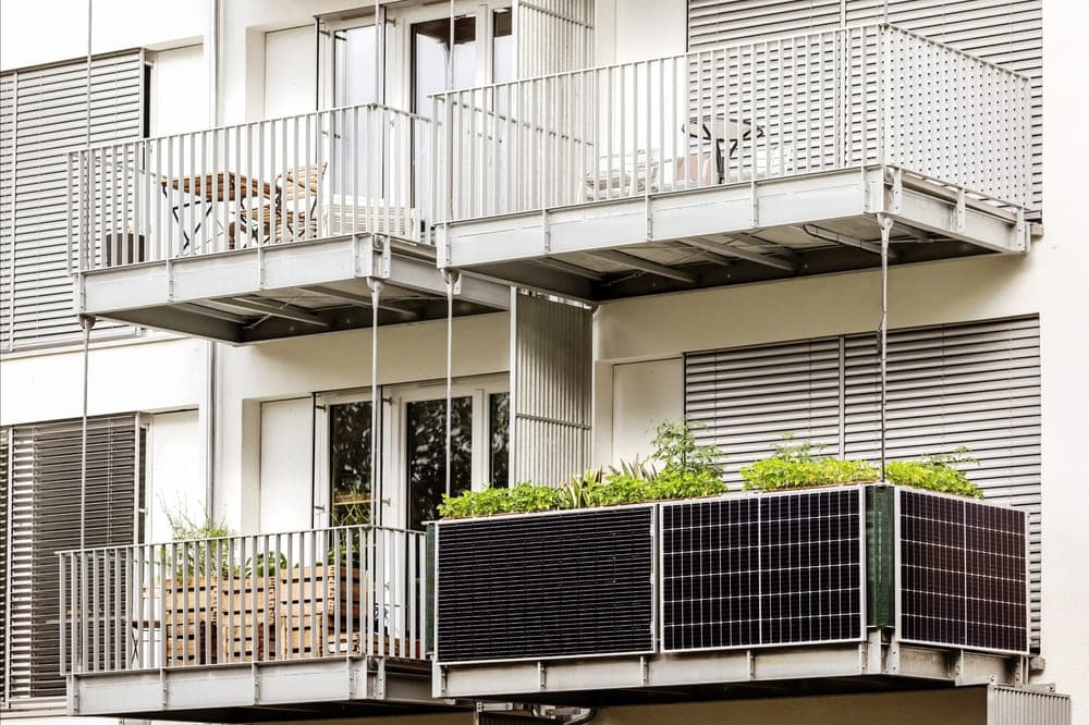 Panneaux solaires sur balcon