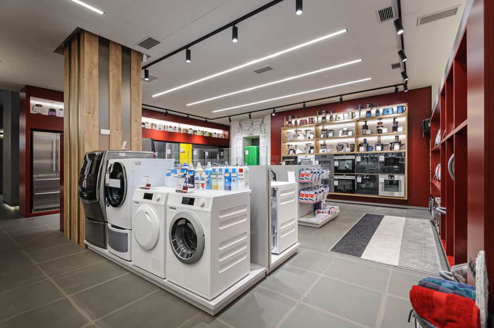 Appareils électroménagers pouvant être alimentés par un panneau solaire 1000W : lave-linge, sèche-linge, four et petit électroménager