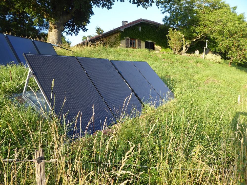 <span class="popup-mms-4">Installations de panneaux solaires au sol - 1640W</span>