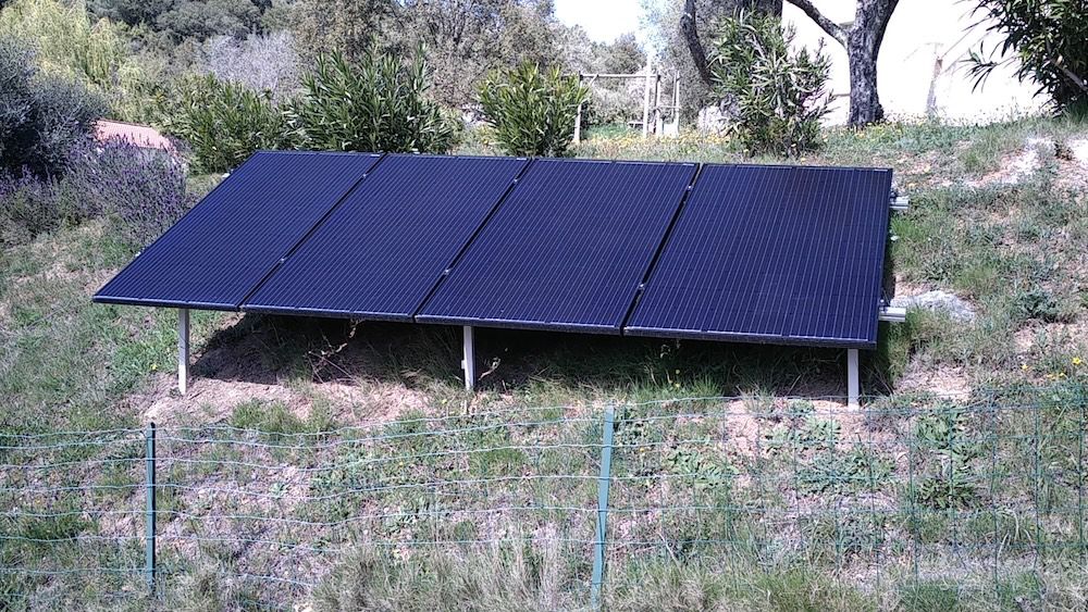 <span class="popup-mms-2B">Installations de panneaux solaires au sol - 1200W</span>