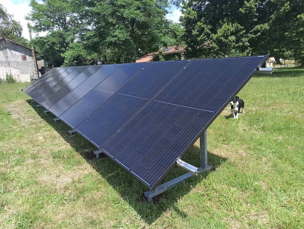 <span class="popup-mms-8">Installations de panneaux solaires au sol - 3280W</span>