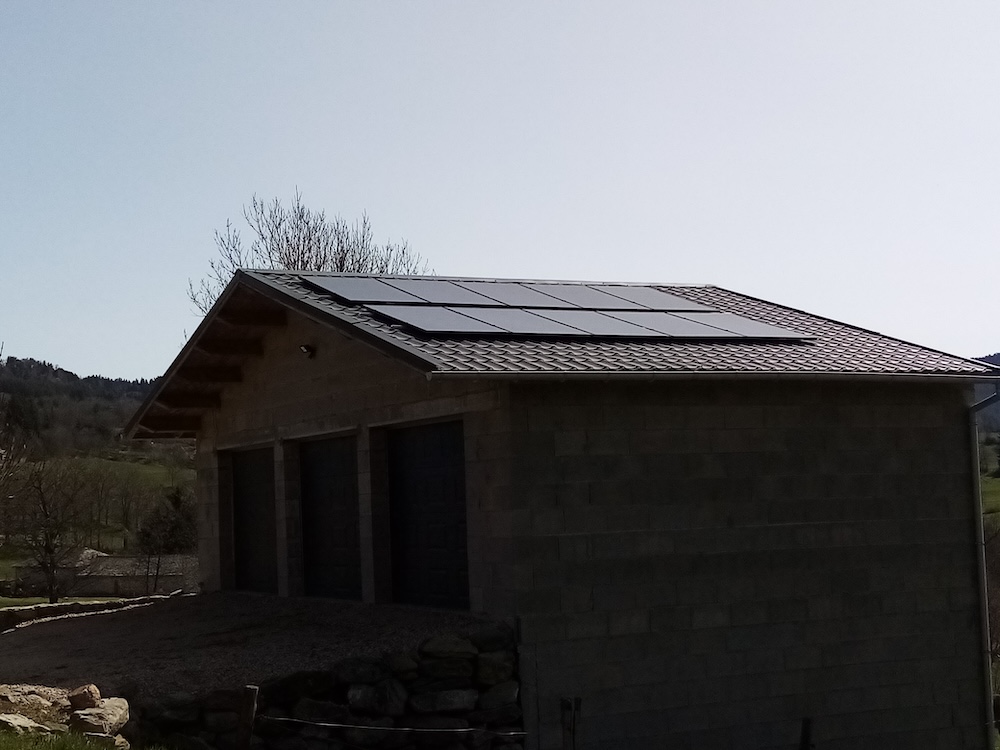 <span class="popup-mms-4">Installations de panneaux solaires sur toiture inclinée - 8000W</span>