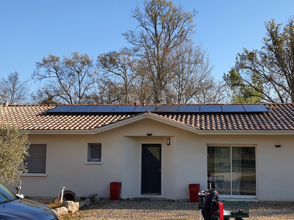 <span class="popup-mms-16">Installations de panneaux solaires sur toiture tuiles - 4000W</span>