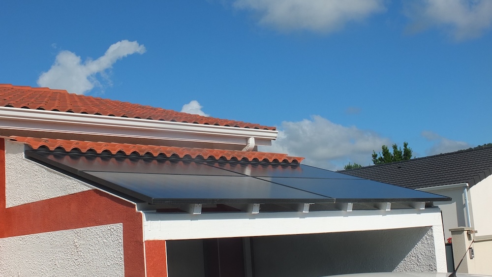 <span class="popup-mms-14">Installation de panneaux solaires sur toiture inclinée - 1600W</span>