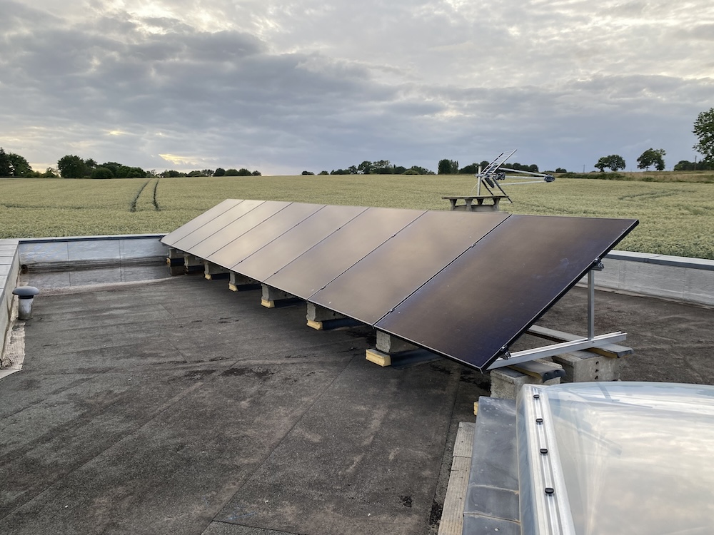 <span class="popup-mms-5">Installations de panneaux solaires sur toiture plate - 3280W</span>