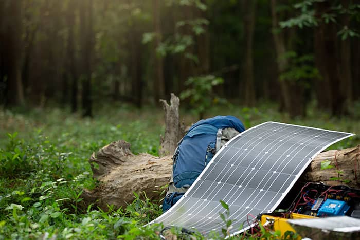 camping-car-panneaux-solaires-souple