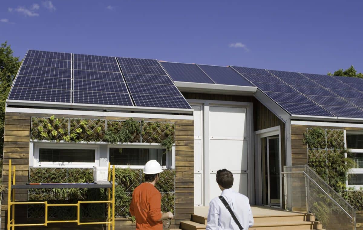 nombre-panneaux-solaires-autonomie-totale